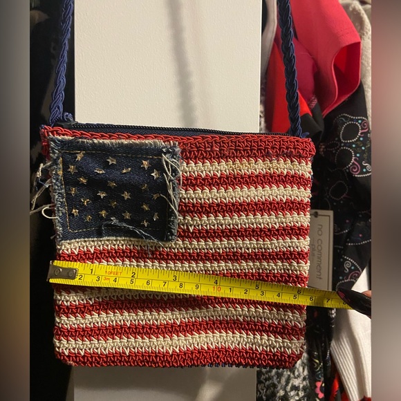Amanda Smith Patriotic Flag Purse Crossbody - Picture 5 of 9